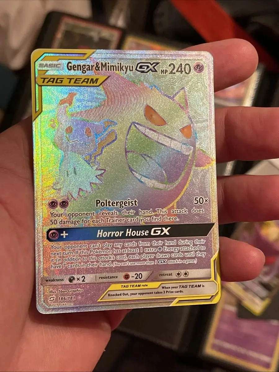 Tampak depan Gengar dan Mimikyu GX